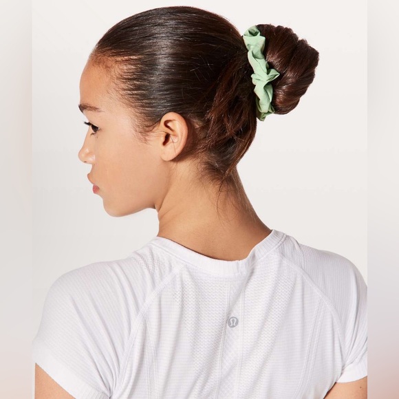 Lululemon Uplifting Scrunchie - Julep - Picture 2 of 2